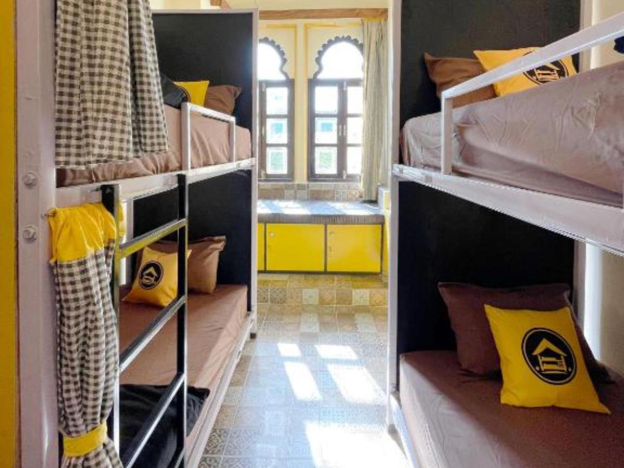 Bed in 6-Bed Mixed Dormitory Room